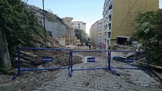 Zonguldak'ta bina faciasının boyutu gün ağarınca ortaya çıktı: 7 bina tahliye edildi