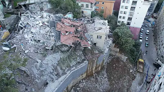Zonguldak'ta bina faciasının boyutu gün ağarınca ortaya çıktı: 7 bina tahliye edildi
