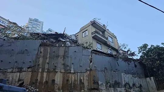 Zonguldak'ta bina faciasının boyutu gün ağarınca ortaya çıktı: 7 bina tahliye edildi