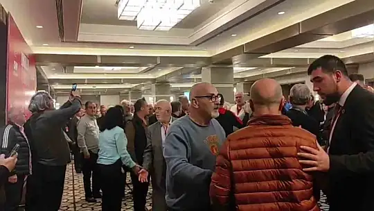 Zonguldak'ta CHP'nin kongresinde yumruklu kavga