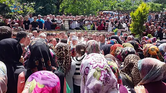 Zonguldak'ta denizde boğulan tır şoförü toprağa verildi