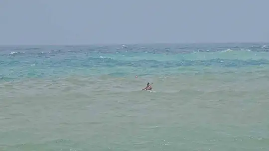 Zonguldak'ta denizde dalgaların arasında zor anlar yaşayan 5 kişi kurtarıldı