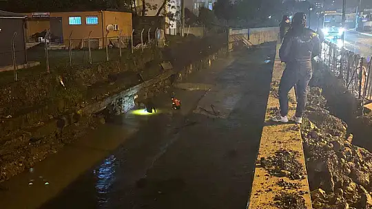 Zonguldak'ta eve silahla ateş açan belediye çalışanı tutuklandı