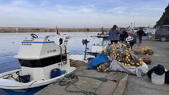 Hamsi yoğunluğu yaşandı, palamut çıkmadı