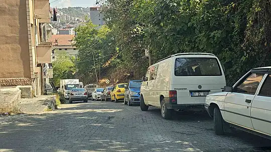 Zonguldak'ta hatalı park çileden çıkarttı vatandaşlar 'duba' istiyor