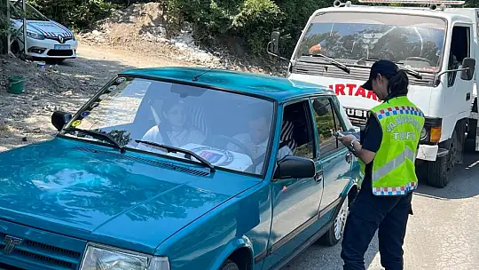 Jandarma ve polisin denetimleri sürüyor