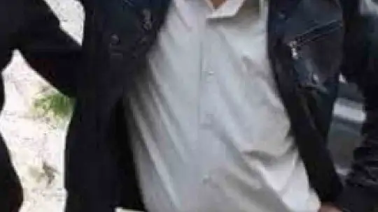 Zonguldak'ta kamyonet fındık bahçesine uçtu: Araçtan fırlayan sürücü öldü