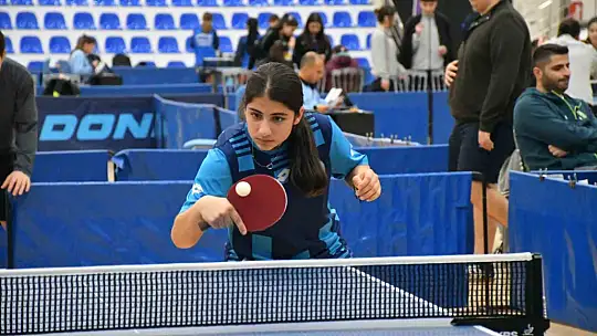 34 ilden 200 sporcu Kozlu'da