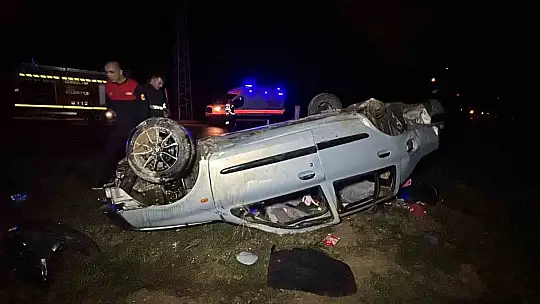 Zonguldak'ta seyir halindeki otomobil takla attı: 2 yaralı
