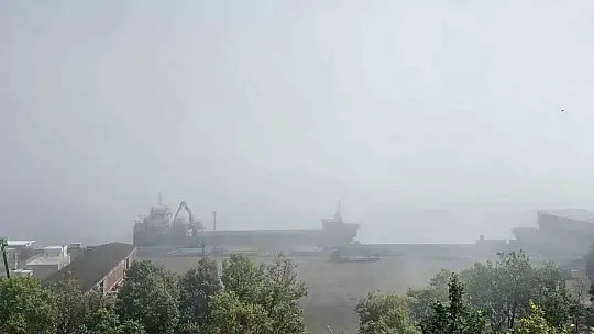 Zonguldak'ta soğuk hava kenti beyaza bürüdü