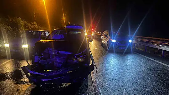 Zonguldak'ta tırın lastikleri alev aldı, zincirleme kaza yaşandı