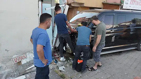 Zonguldak'ta trafik kazası: 1'i çocuk 4 yaralı