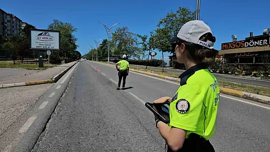 Zonguldak'ta trafikte bayram öncesi dronlu denetim
