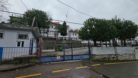Zonguldak'ta veli tartıştığı öğretmeni yüzünden yaraladı