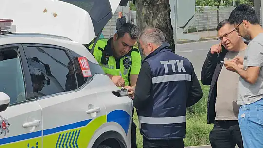 Zonguldak'ta yük treni polis aracına çarptı, faciadan dönüldü