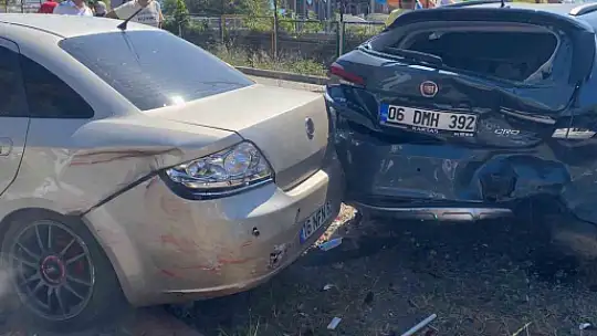 Zonguldak'ta zincirleme trafik kazasında 5 araç birbirine girdi