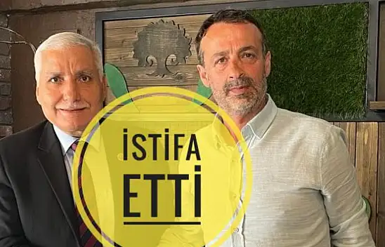 İstifa etti