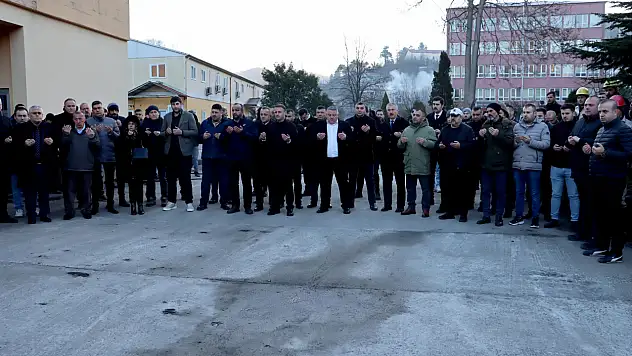 103 madenci için anma töreni