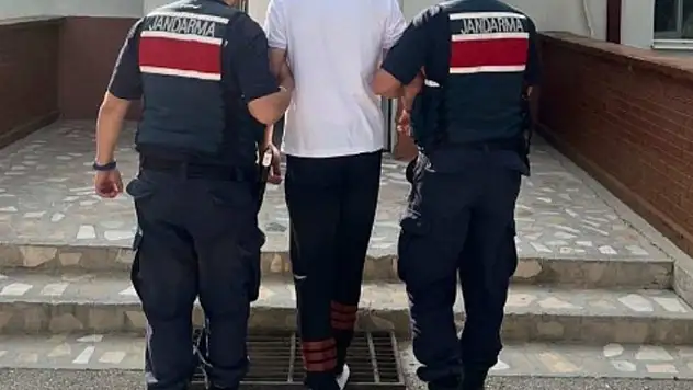 12 yıl 5 ay kesinleşmiş hapis cezası bulunan şahıs ormanlık alanda yakalandı