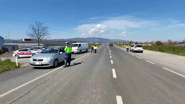 201 araç trafikten men edildi