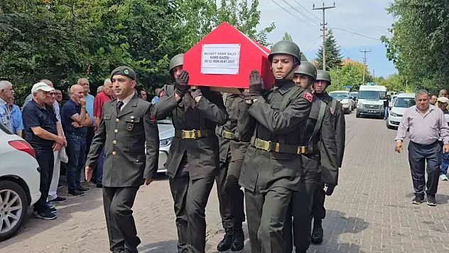 97 yaşında hayatını kaybeden Kore gazisi son yolculuğuna uğurlandı
