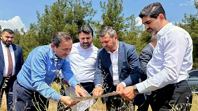 AK Parti heyeti'nden TCDD gar sahasının taşınacağı Kızılcaören bölgesinde inceleme