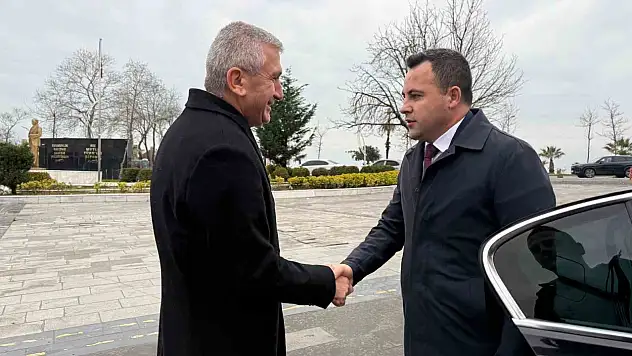 Akçakoca Kaymakamı Uzan görevine başladı