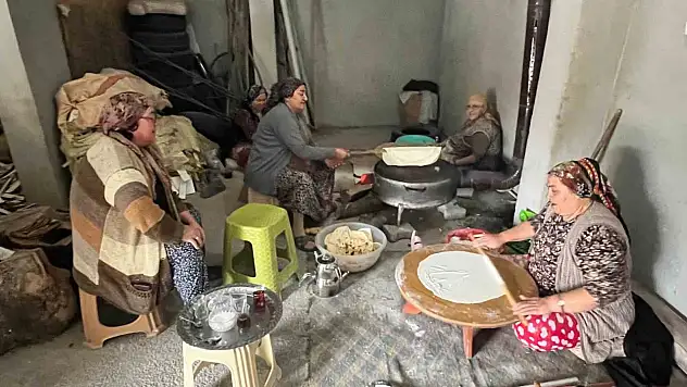 Alaplı'da 500 yıllık yufka ekmek geleneği sürdürülüyor