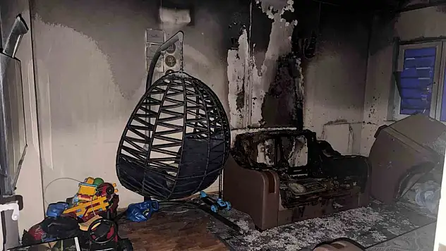 Alaplı'da bir evde çıkan yangında oda zarar gördü