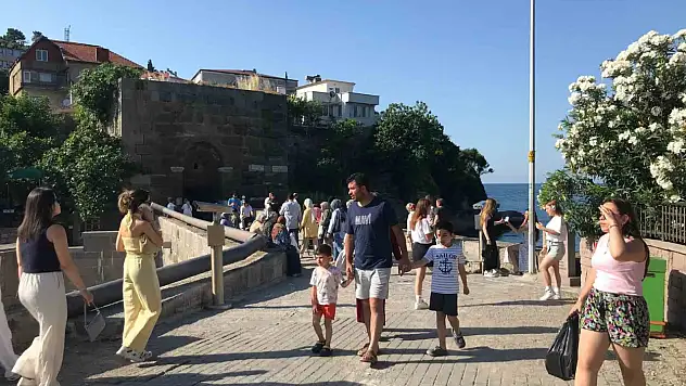 Amasra'da hafta sonu yoğunluğu