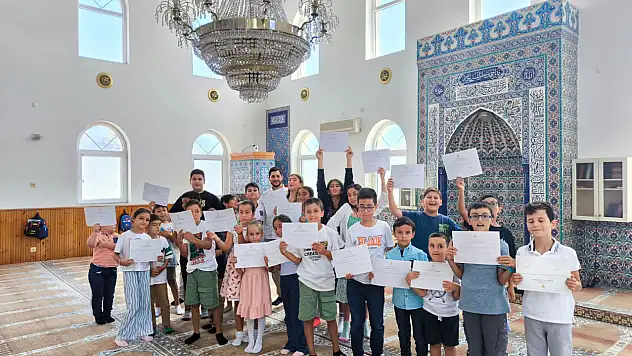 Amasra'da Yaz Kur'an Kursu Coşkuyla Sona Erdi