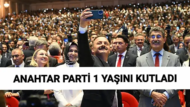 Anahtar Parti 1 yaşında