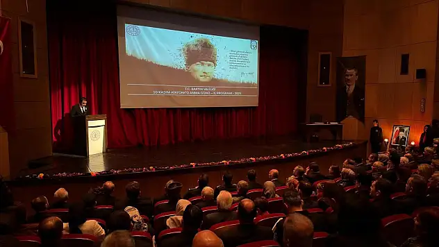 Atatürk'ü Anma Programı düzenlendi