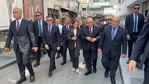 Bakan Güler'den esnaf ziyaretleri