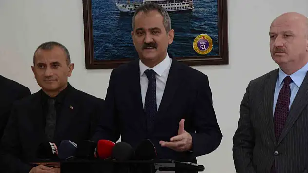 Bakan Özer: 'Yıl sonuna kadar tüm ilçelerde köy yaşam merkezleri kuracağız'
