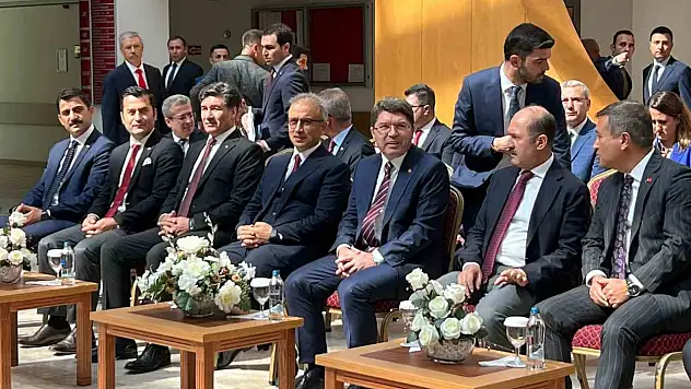 Bakan Tunç infaz koruma memurlarının yemin törenine katıldı