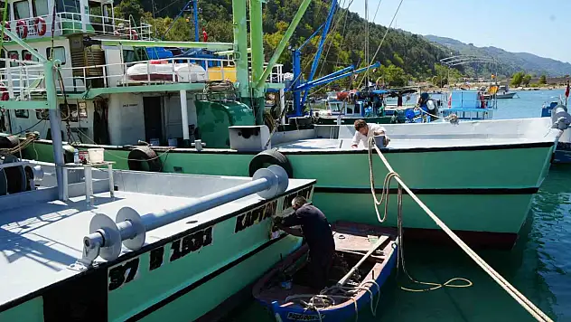 Balıkçılar yeni sezon için hazırlıklarını tamamladı