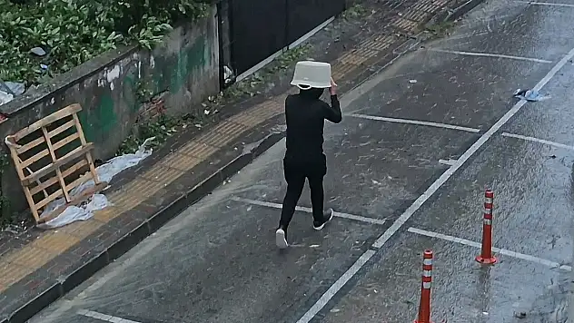Bartın'da şiddetli fırtına ve yağış etkili oluyor