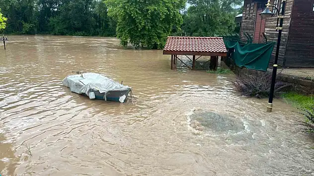 Bartın Irmağı'nda su seviyesi yükseliyor