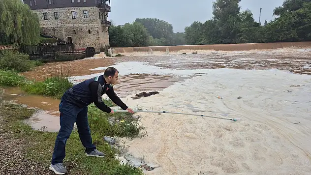 Bartın Irmağındaki köpüklenmede tarım ilacı şüphesi