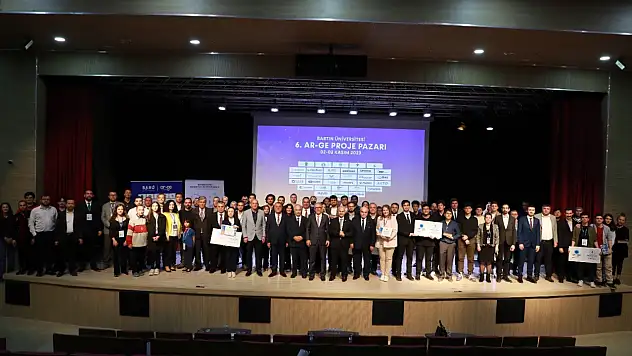 BARÜ Ar-Ge Proje Pazarında 8 proje ödüllendirildi