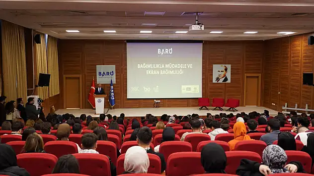 BARÜ'de ekran bağımlılığı konuşuldu