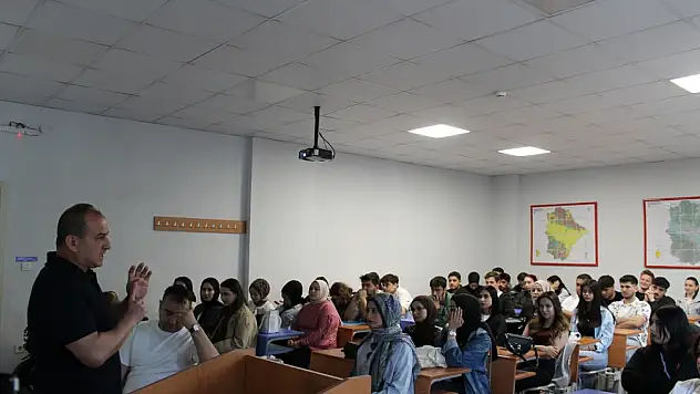 BARÜ'de 'Sürdürülebilirlik ve Yeşilay' eğitimi