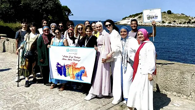 BARÜ'de 'Türkçe Yaz Okulu' tamamlandı