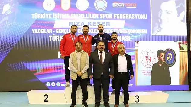 BARÜ'lü güreşçi olimpiyatlarda Türkiye'yi temsil edecek