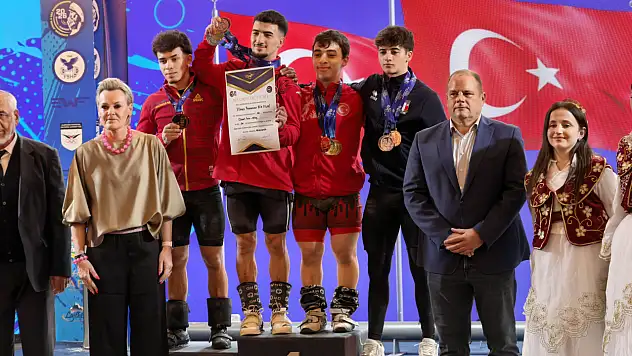 BARÜ'lü sporculardan Avrupa Halter Şampiyonası'nda 5 madalya