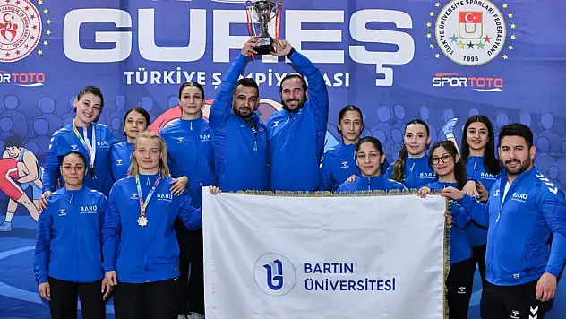 BARÜ'lü sporculardan Güreş Şampiyonası'nda 16 madalya