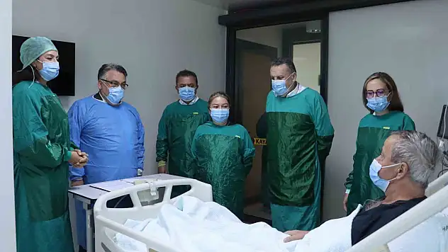 Batı Karadeniz Bölgesi'nde bir ilk: BEUN'da otolog kemik iliği nakli