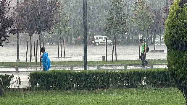 Batı Karadeniz'de sel ve su baskını uyarısı