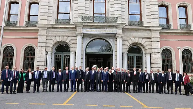 BEUN, Üniversite Hastaneleri Birliği Derneği (ÜHBD) Genel Kurul Toplantısı'nda yerini aldı